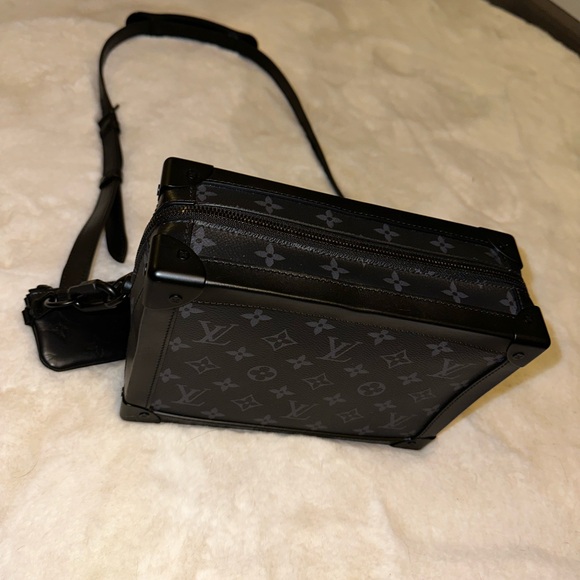 Louis Vuitton black monogram soft trunk - Picture 3 of 7